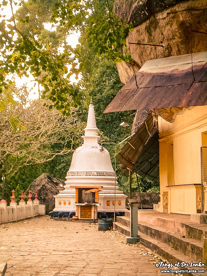 stupa mulkirigala