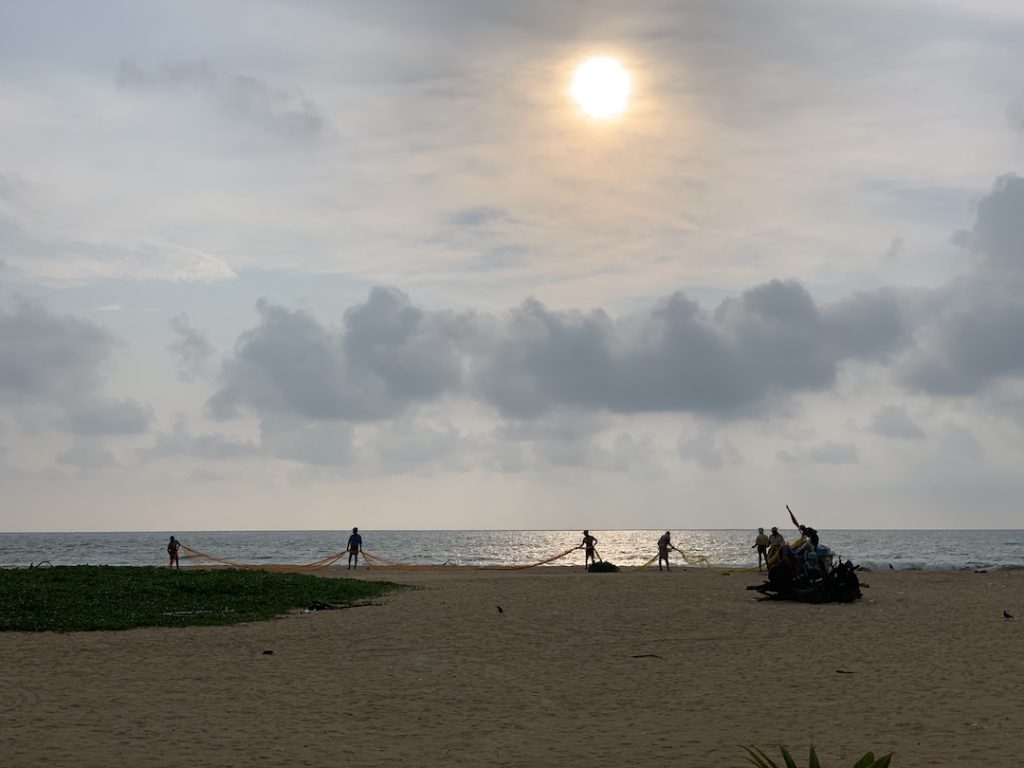 plage sri lanka negombo pecheurs