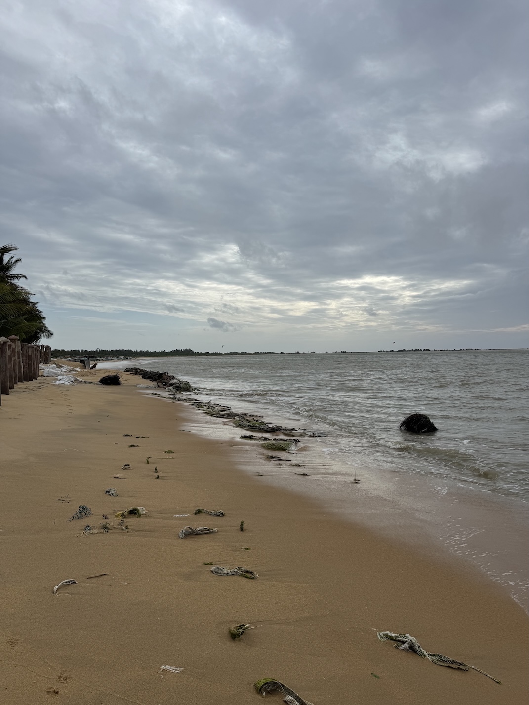kandakkuliya public beach