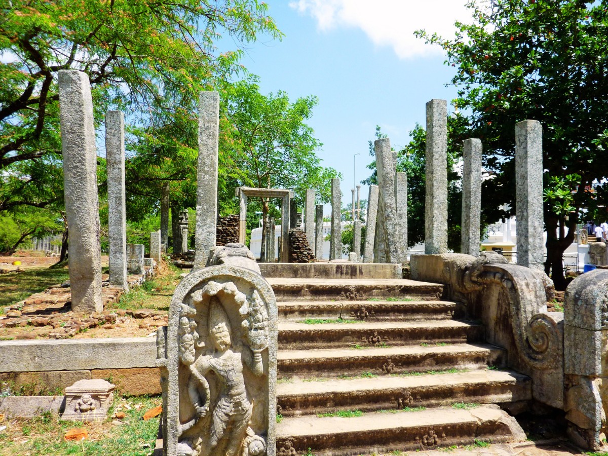 ruine anuradhapura