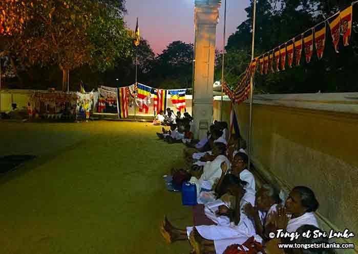 ferveur bouddhiste au sri lanka ferveur bouddhiste au sri lanka