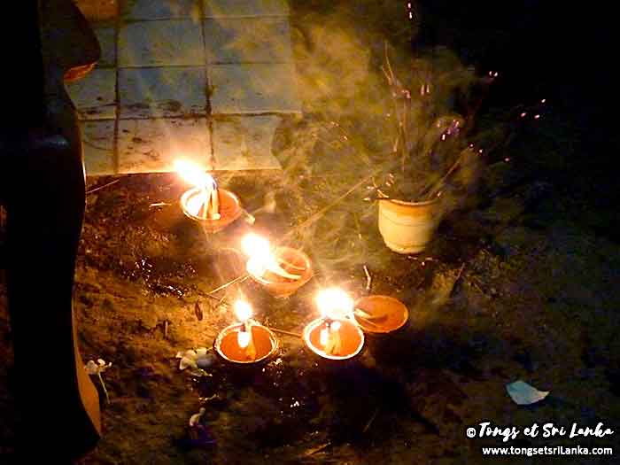 jour de poya par Tongs et Sri Lanka