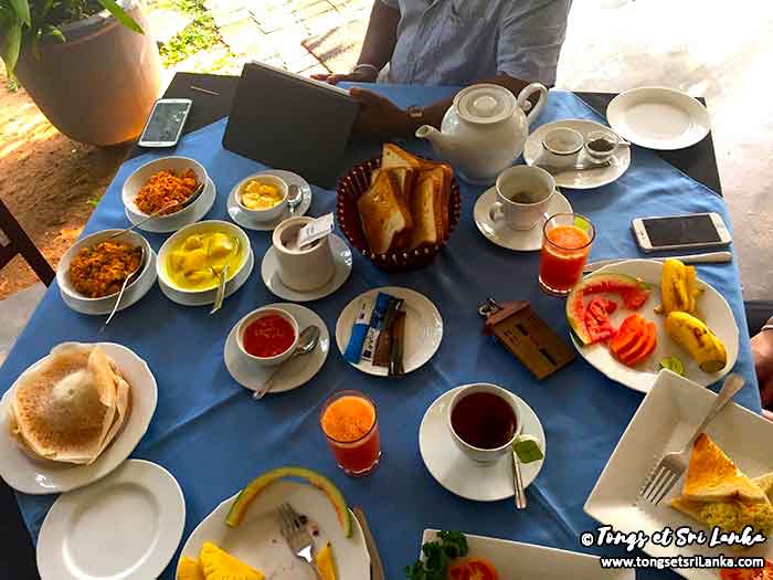 anuradhapura-au-petit-dejeuner
