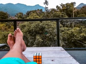 julie posée au sri lanka