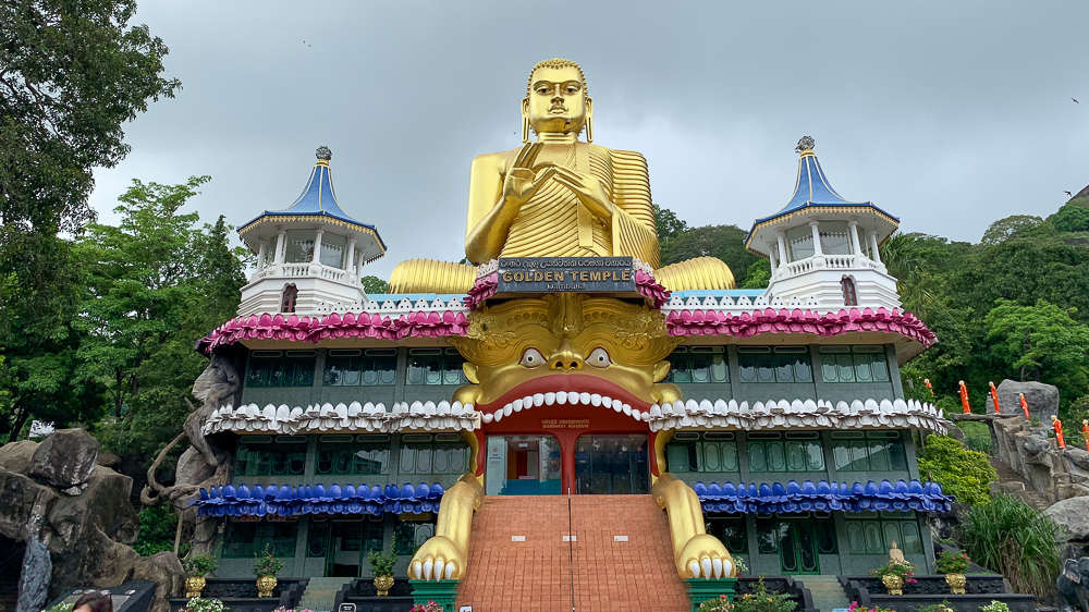 bouddha doré dambulla