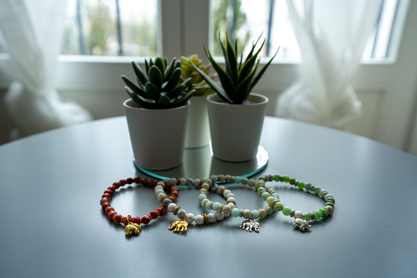 bracelets de prescilia produits locaux du sri lanka little turtle