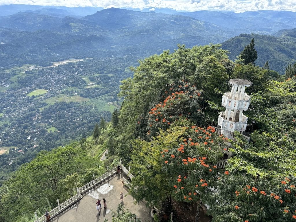 Ambuluwawa tower sri lanka près de kandy au sri lanka