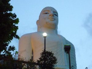 temple bahirawakanda kandy bouddha blanc
