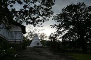 kandy au sri lanka les 3 temples anciens