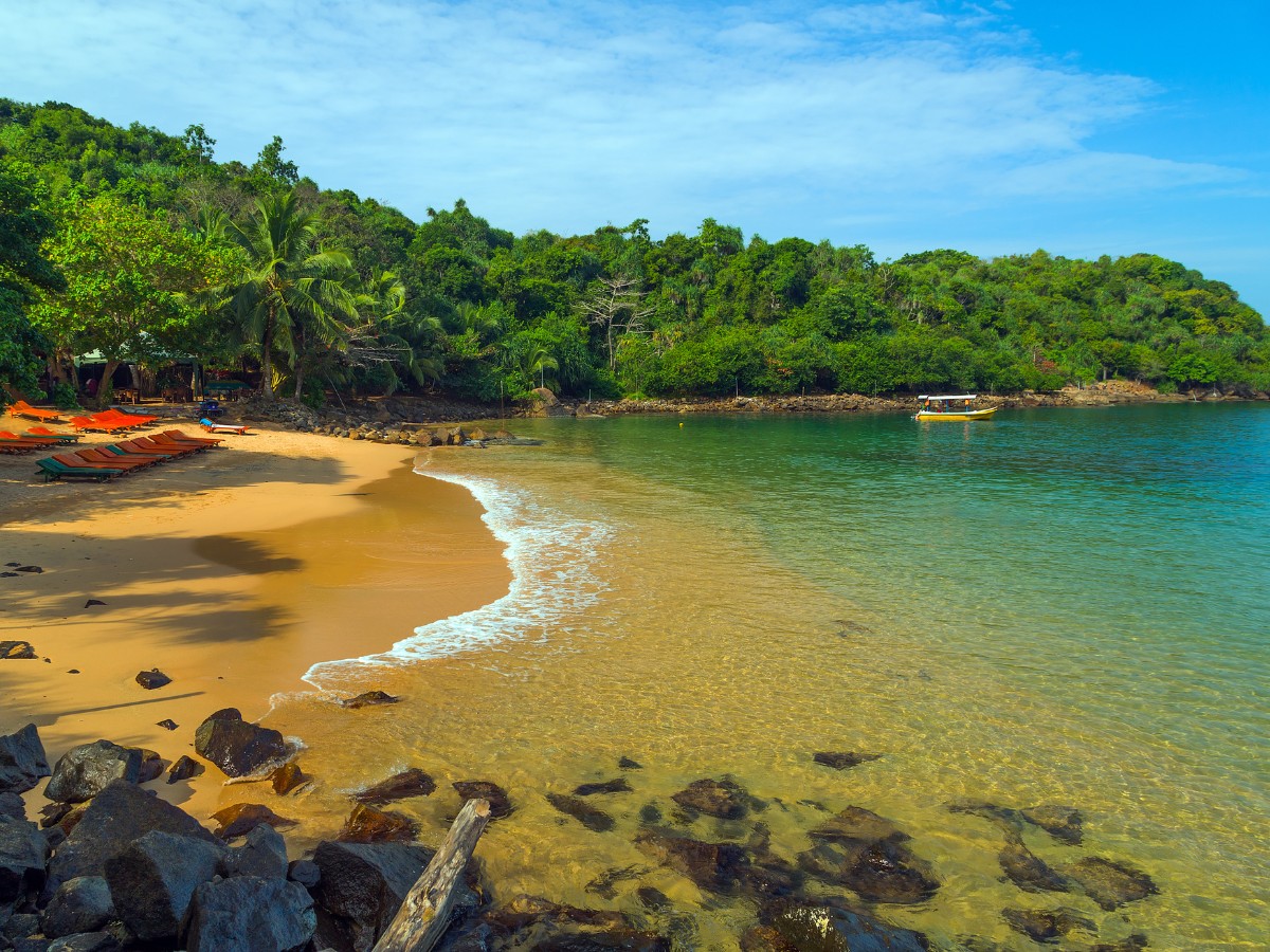 jungle beach unawatuna plage sable fin