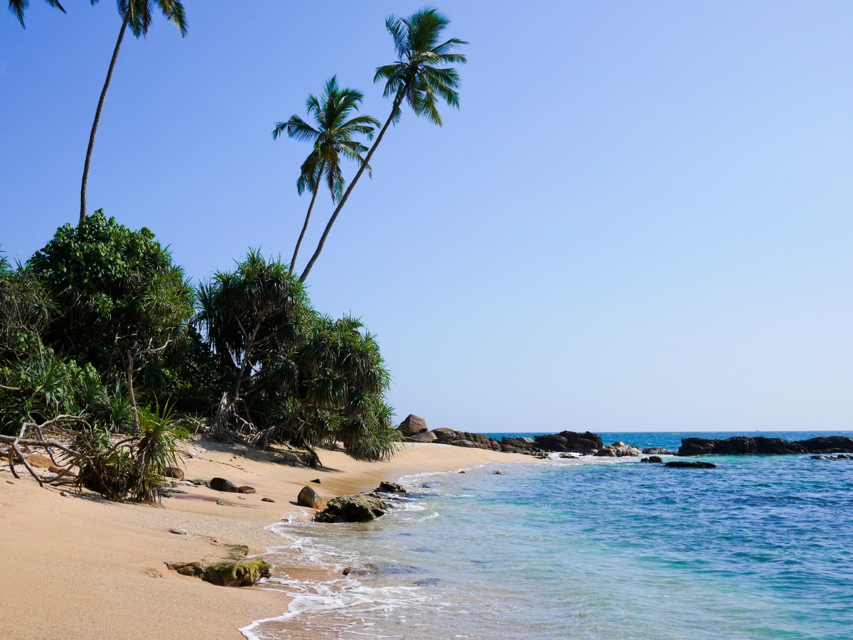 secret beach mirissa