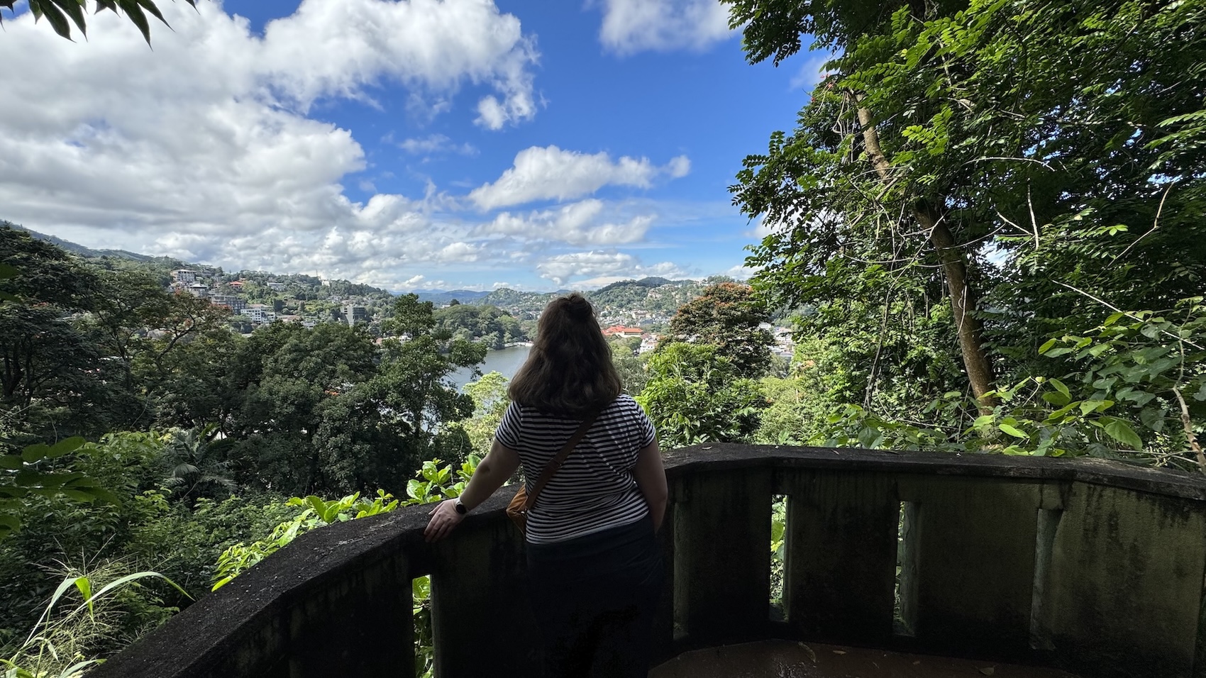 vue sur kandy avec caroline